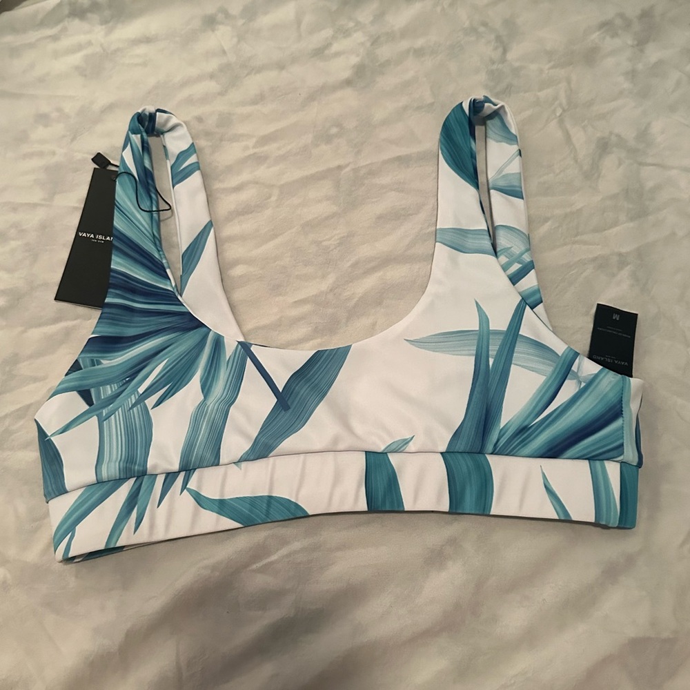 Vaya Island Sports Bra Bikini Top